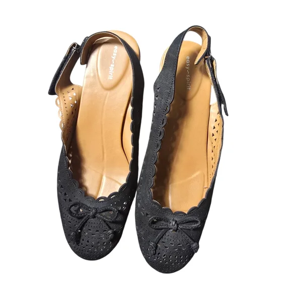 Easy Spirit Size 9.5 Scalloped Edge Black Wedge Sandals - Scuffed Heels No Box - Picture 2 of 9